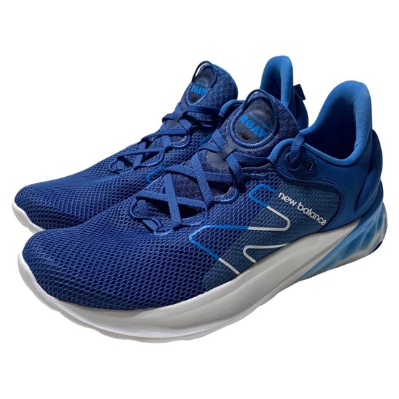 New Balance Fresh Foam Roav V2 Mens Size 9 Blue White Running / Walking - Picture 2 of 8